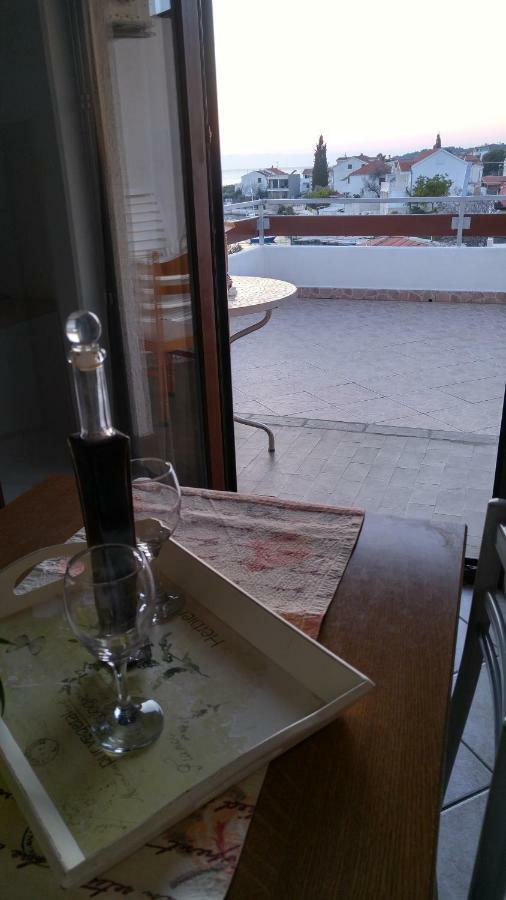 Vera Apartment 1 Рогозница Екстериор снимка