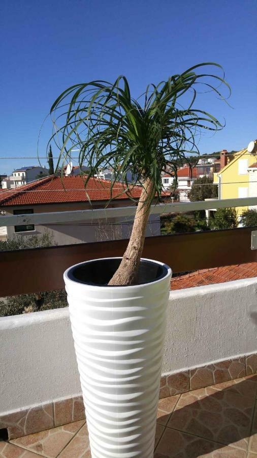 Vera Apartment 1 Рогозница Екстериор снимка