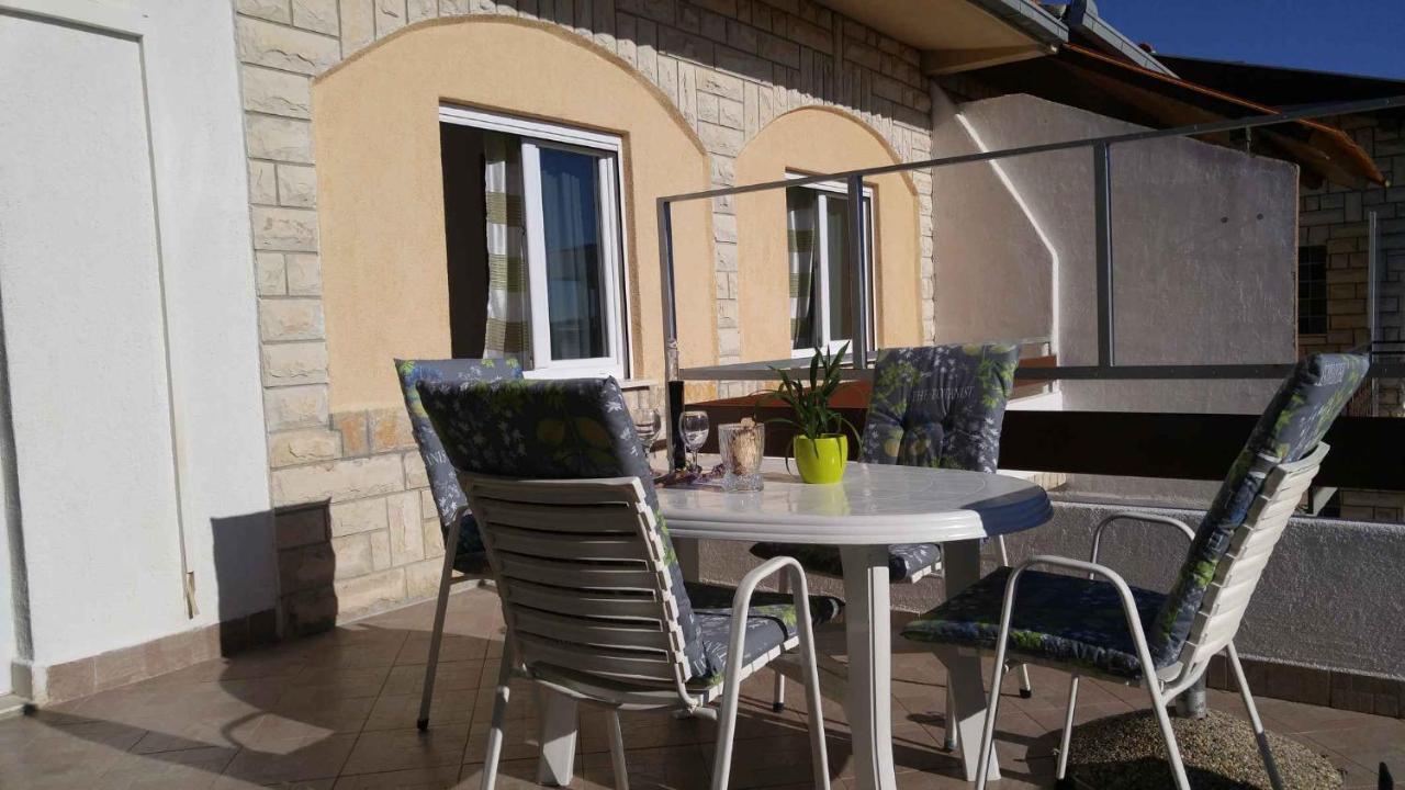 Vera Apartment 1 Рогозница Стая снимка